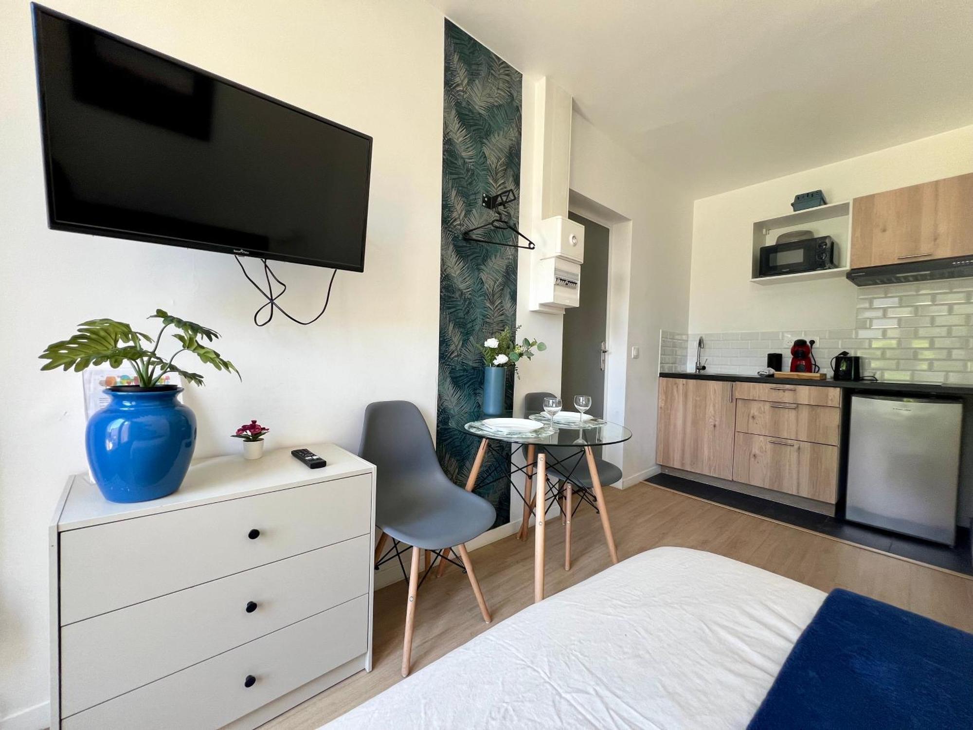 Studios Cozy 2A4 Pers Avec Jardin I Proche Futuroscope Шательро Екстер'єр фото